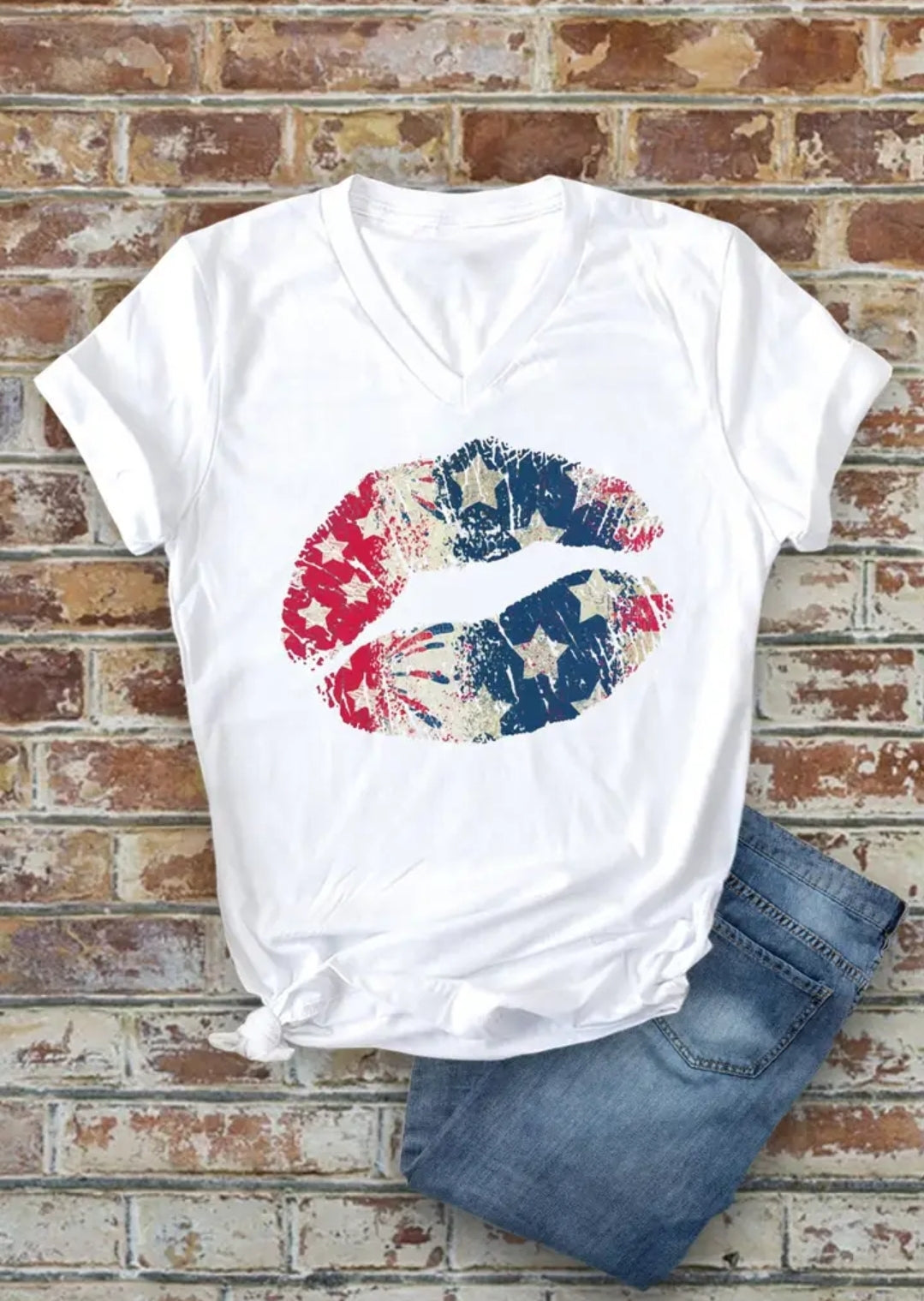 Patriotic Lips VNeck