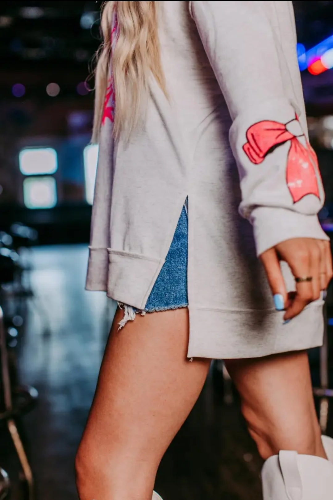 Chill Out Tiger Sweatshirt