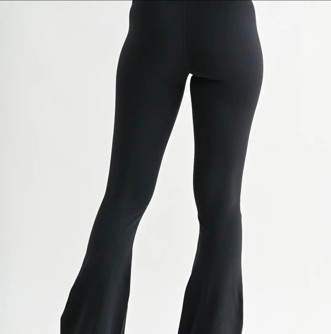 Venice Crossover Yoga Pants Black