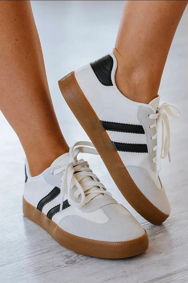 Aurora Sneakers