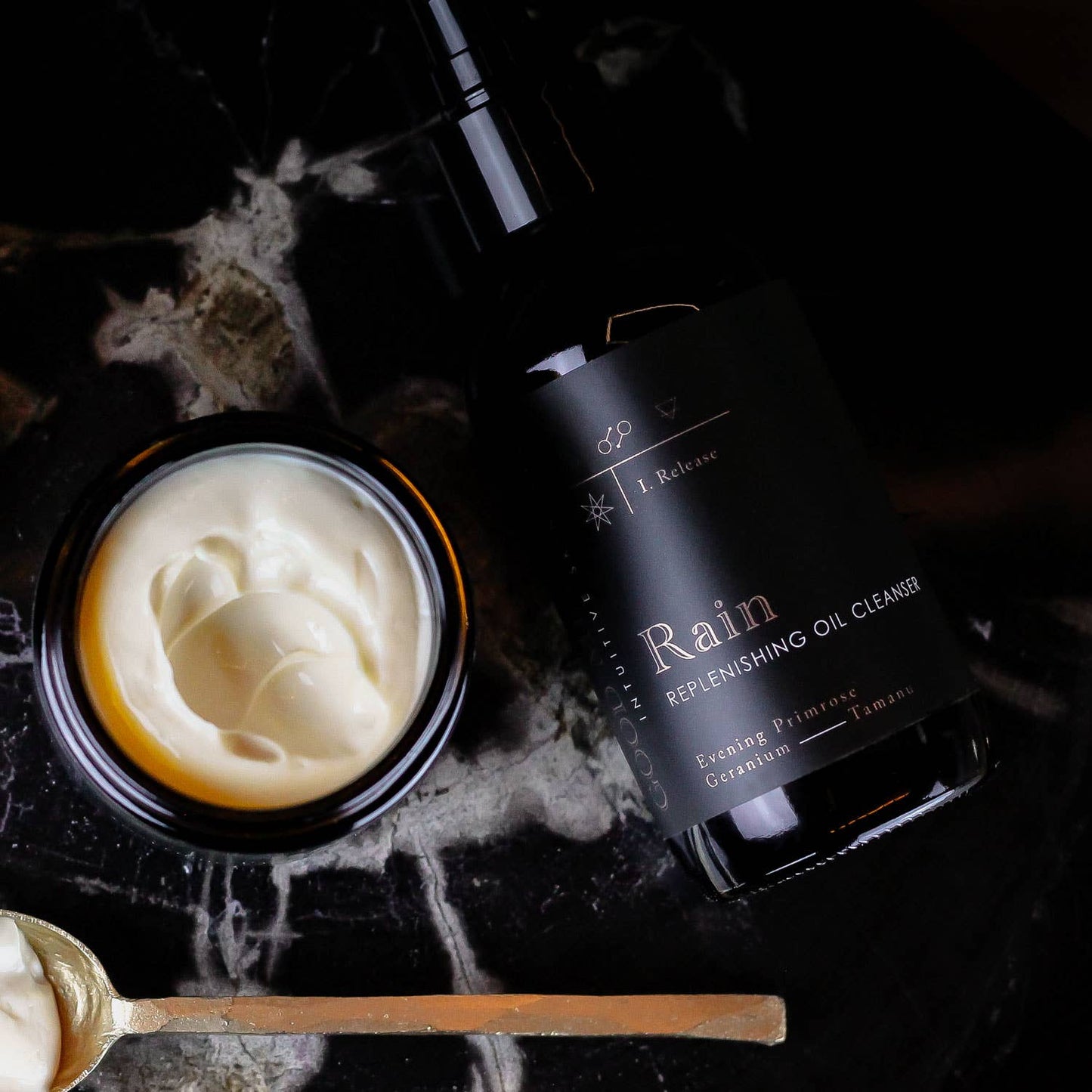 Rain / Replenishing Oil Wash: 1/2 oz Try It Size