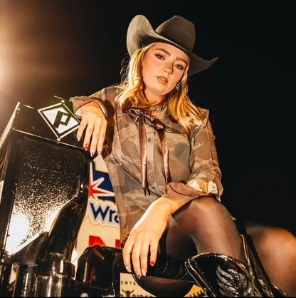 Stack Tha Spurs Blouse
