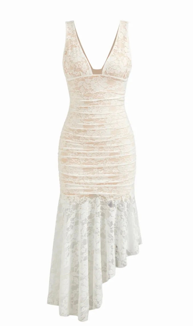 Lorelai Fitted Lace Dress